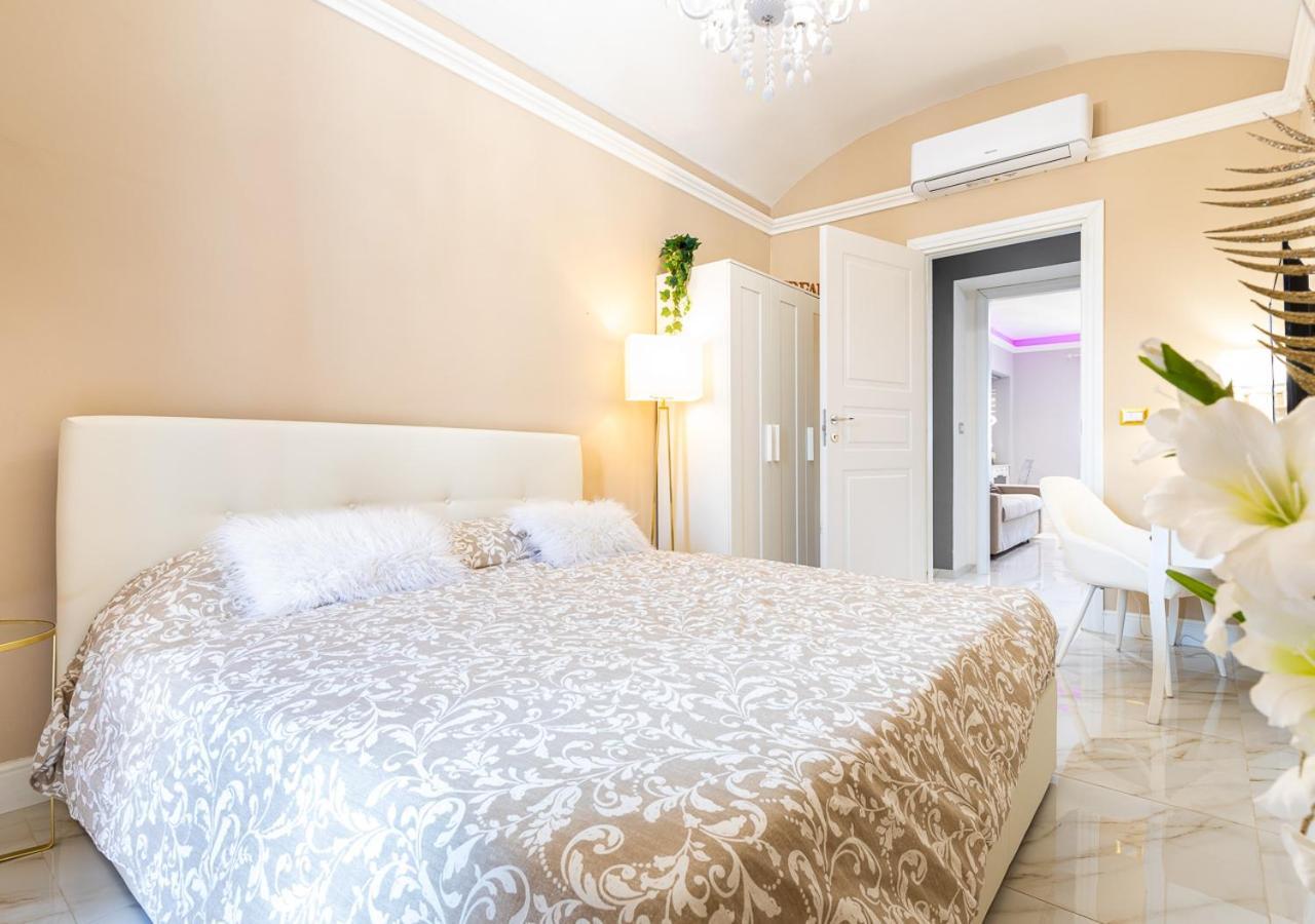 Elegant Suite - In Centro Portanuova Turin Exteriör bild