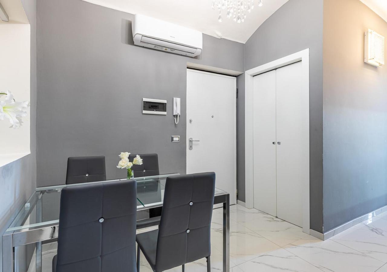 Elegant Suite - In Centro Portanuova Turin Exteriör bild